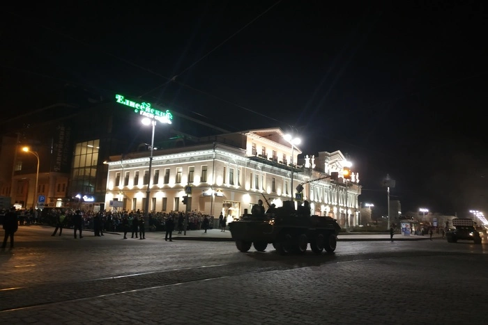 Мэрия Екатеринбурга: В этом году для зрителей парада откроют Плотинку