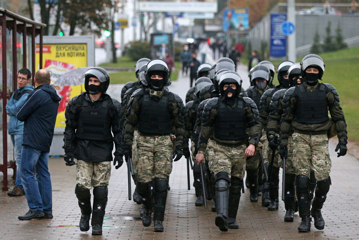 В МВД Белоруссии пообещали применить против протестующих боевое оружие