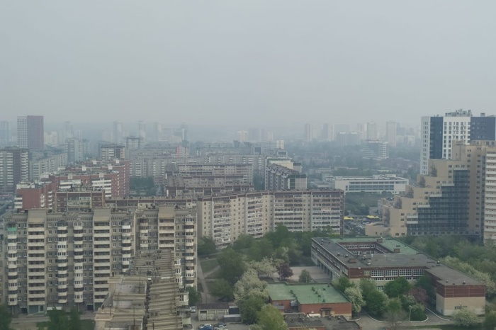 Метеоролог объяснил, откуда в Екатеринбург вновь пришел запах гари