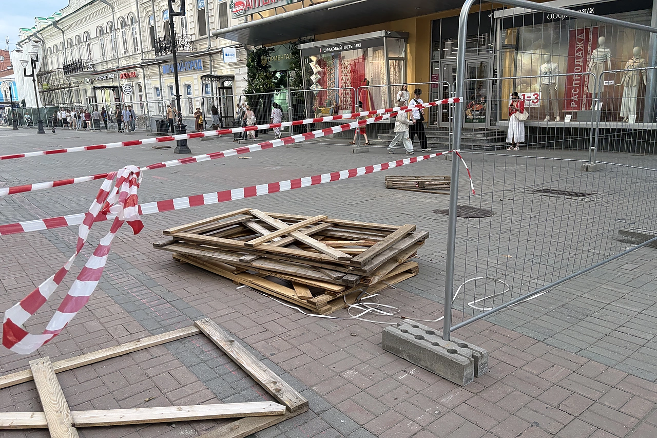 В Екатеринбурге закрыли для пешеходов улицу Вайнера