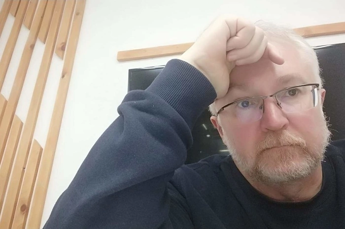 «Возьмите у меня анализы»: депутат Киселёв вернулся из Италии и добровольно ушёл на карантин