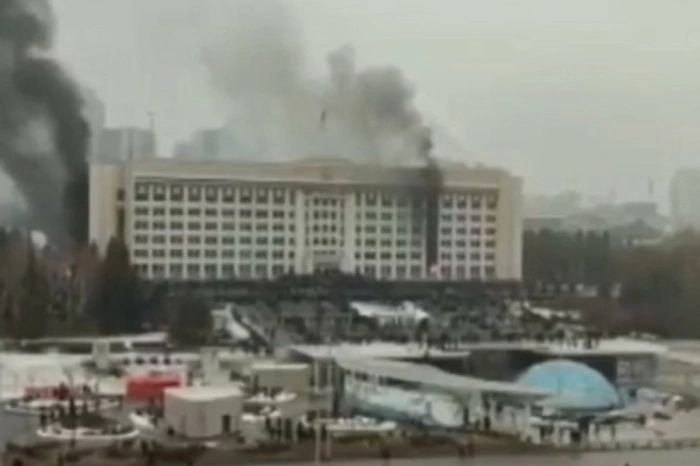 В Казахстане в ходе спецопераций задержано свыше 3 тысяч человек