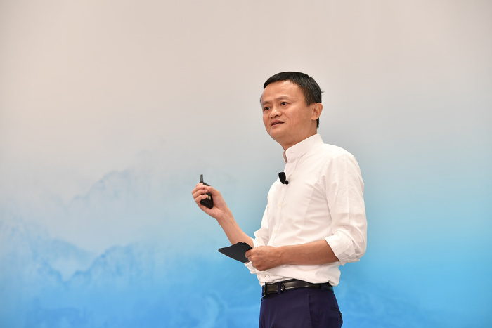 Сбербанк задумался о создании аналога Alibaba