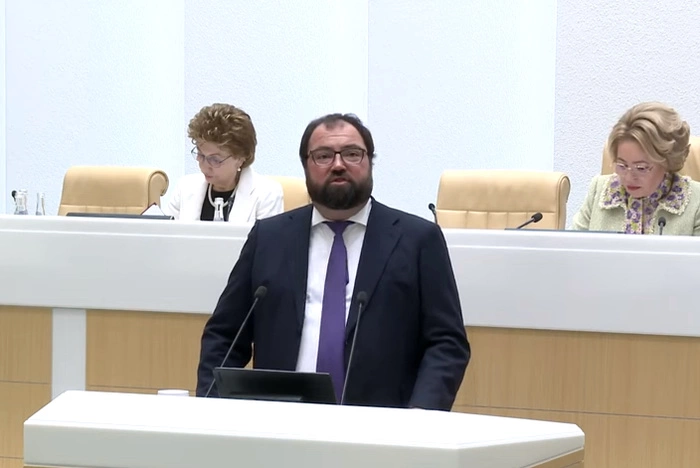 Правительство планирует отменить скидку на оплату пошлин на Госуслугах