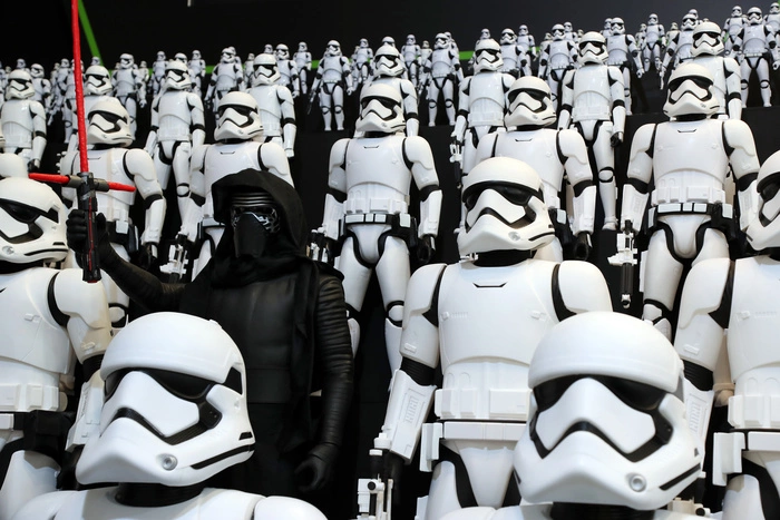 Принцы Уильям и Гарри снялись в «Звездных войнах»