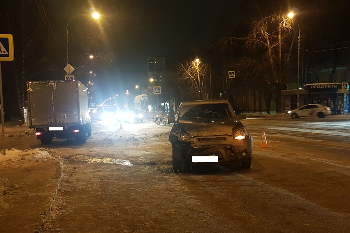 В Екатеринбурге девочка получила перелом костей лица из-за автомобильной аварии