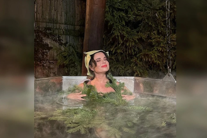 Наташа Королева опубликовала фото из бани в Екатеринбурге