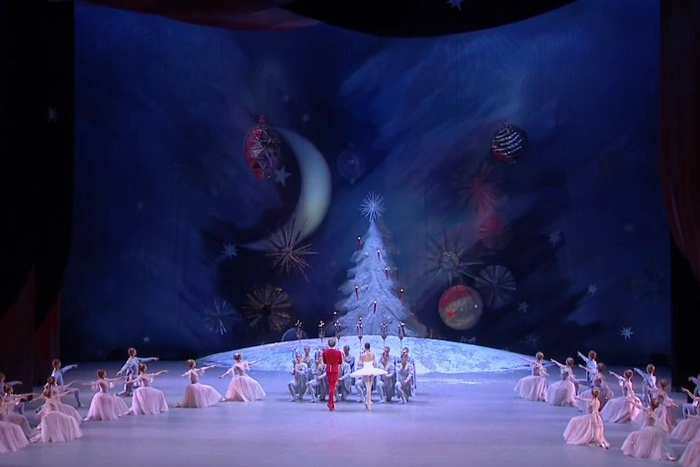 Журналист Ахмедова о ценах на «Щелкунчик»: «Цена на искусство не должна быть такой невменяемой»