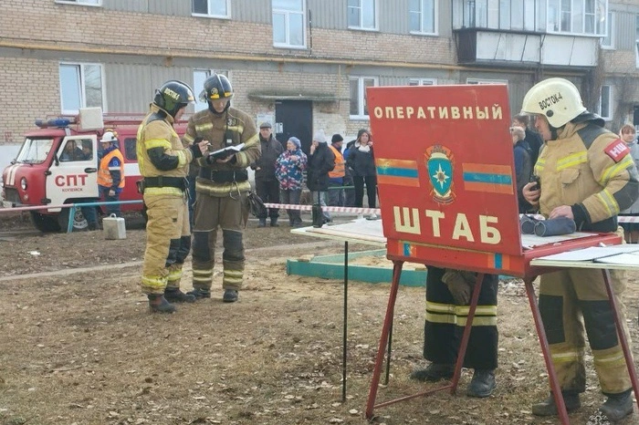 СМИ: взрыв газа в уральском посёлке произошёл из-за попытки суицида одного из жильцов