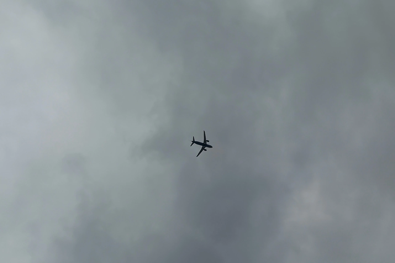 В Екатеринбурге рейс «Уральских авиалиний» задержали из-за технической неисправности самолета