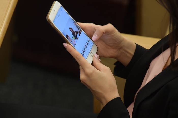 Жители Урала страхуют смартфоны, вместо собственных жизней