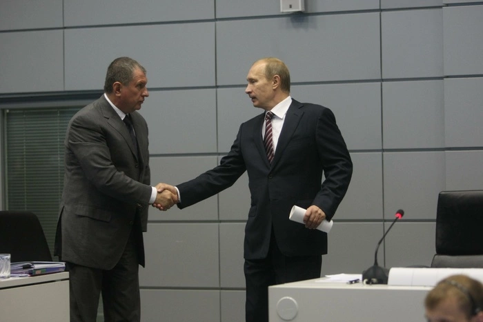 Стали известны подробности второго развода главы «Роснефти» Игоря Сечина