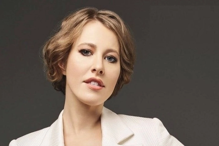 Собчак заступилась за танцевавшую в центре города екатеринбурженку, которую посадили за решётку