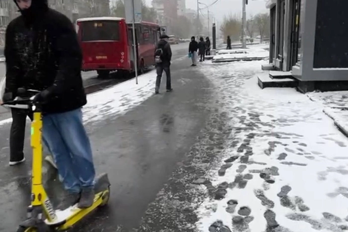 В Москве самокатчиков штрафуют дорожные камеры. А как в Екатеринбурге?