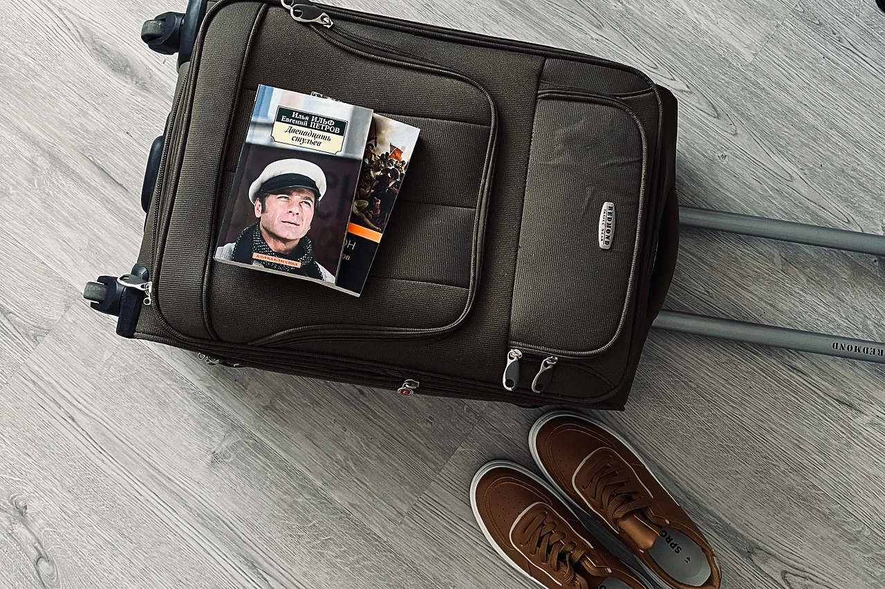 Россиян попросили не уезжать из страны на майские праздники