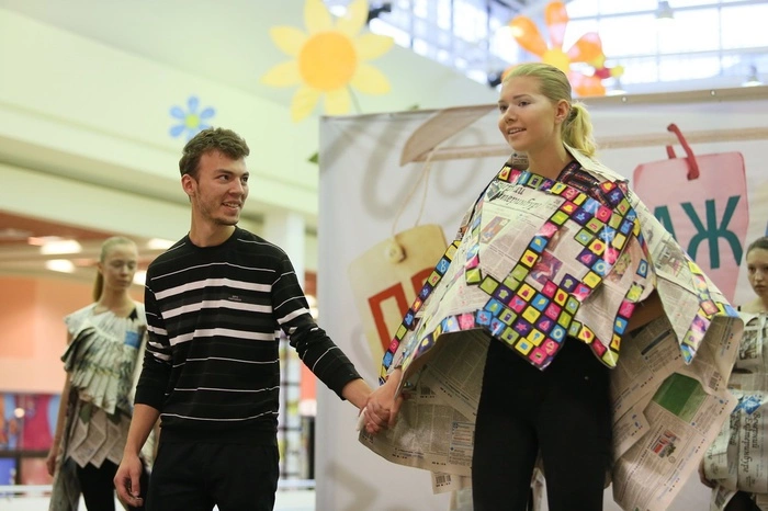 В Екатеринбурге презентовали свадебные платья и шляпы из бумаги