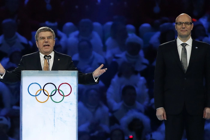 Немецкая Bild назвала президента МОК Баха «пуделем Путина»