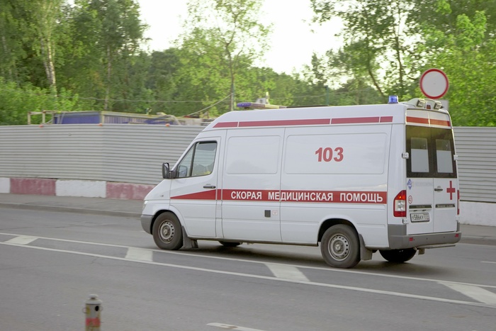 В Омской области пациента принудили заплатить за бензин скорой помощи