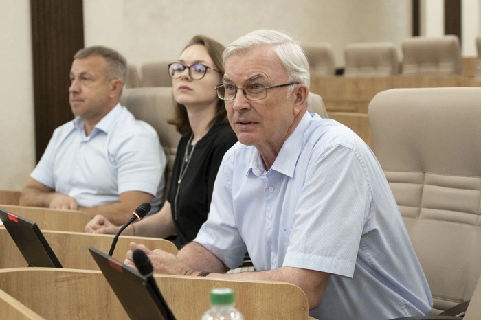 Экс-вице-мэр Екатеринбурга предложил создавать рабочие места для школьников на заводах