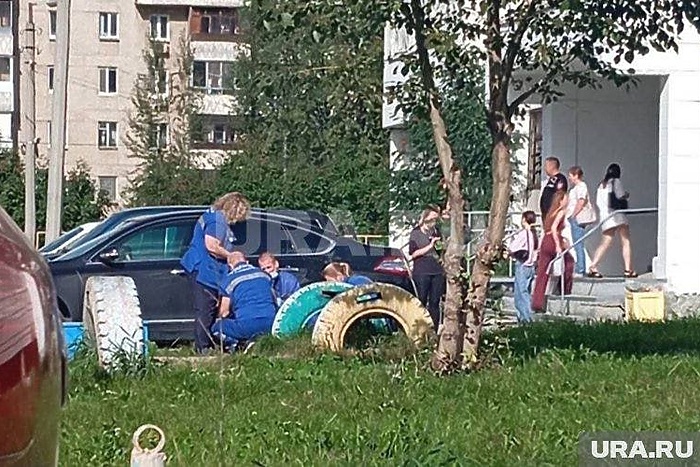 Тело подростка обнаружили на Уралмаше на автомобиле