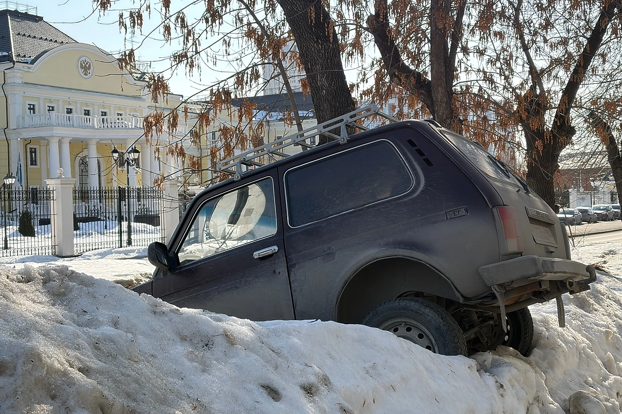 Парковка во дворе может обернуться уголовным делом
