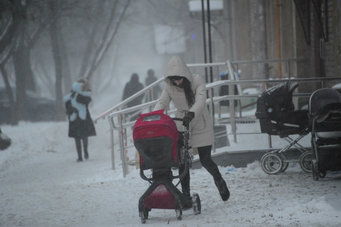 В Челябинске кондуктор автобуса выгнал на мороз ребенка