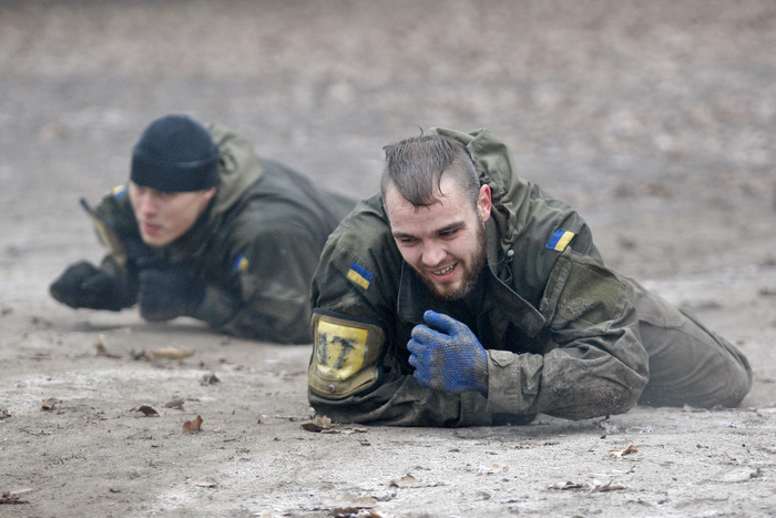 «КиберБеркут»: в украинском полку «Азов» служат боевики ИГ