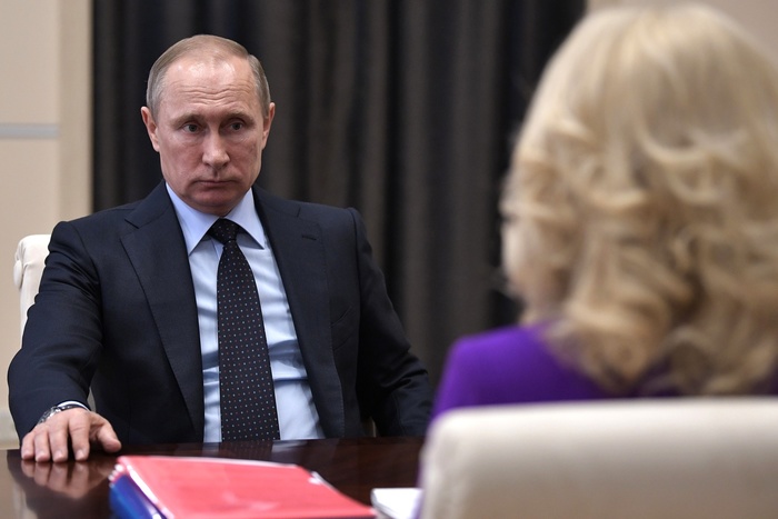 Путин потребовал прекратить «ерунду» со справками для пострадавших в ЧС