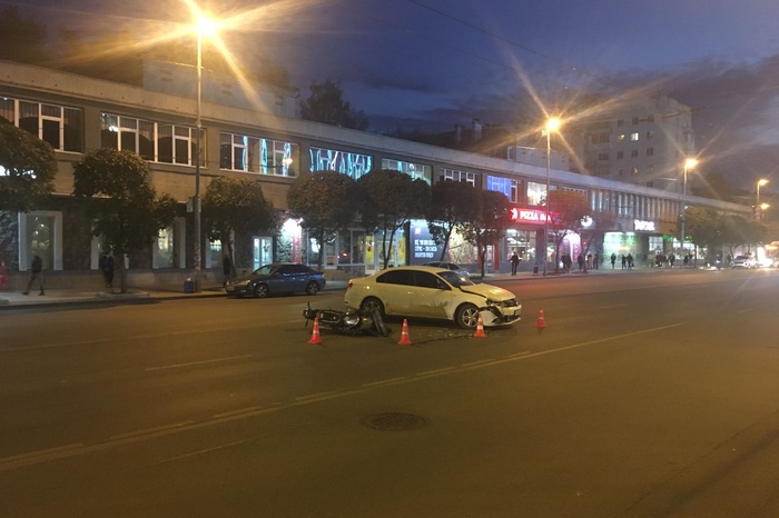 Два мотоциклиста за день пострадали в авариях в Екатеринбурге