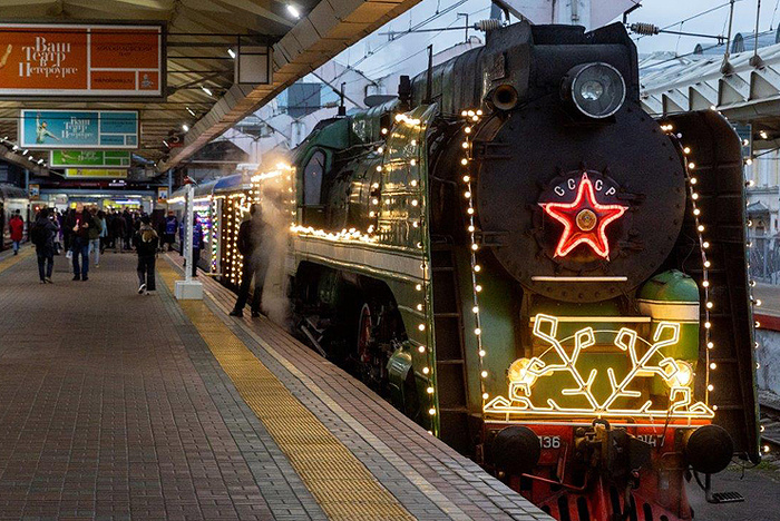 Поезд Деда Мороза сделает остановки в трёх свердловских городах