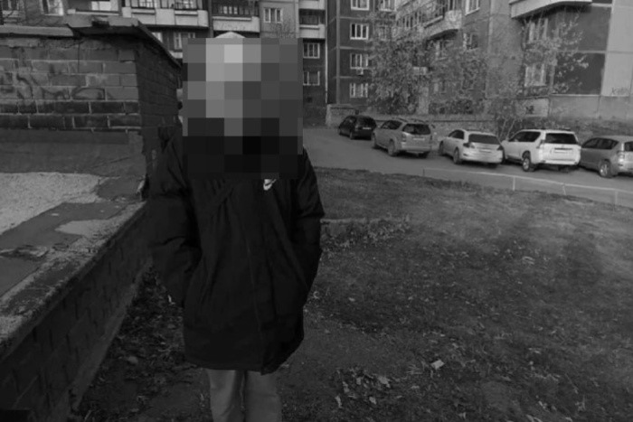 В Екатеринбурге простились с подростком, который насмерть замерз на улице после вечеринки