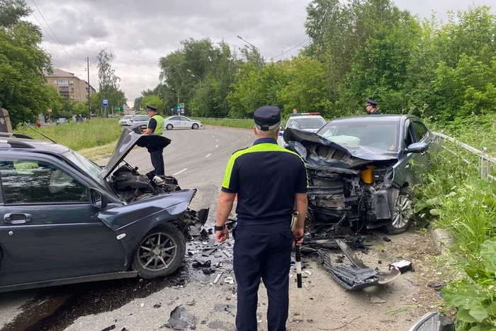 Четыре человека пострадали в Нижнем Тагиле по вине пьяного водителя встречной машины