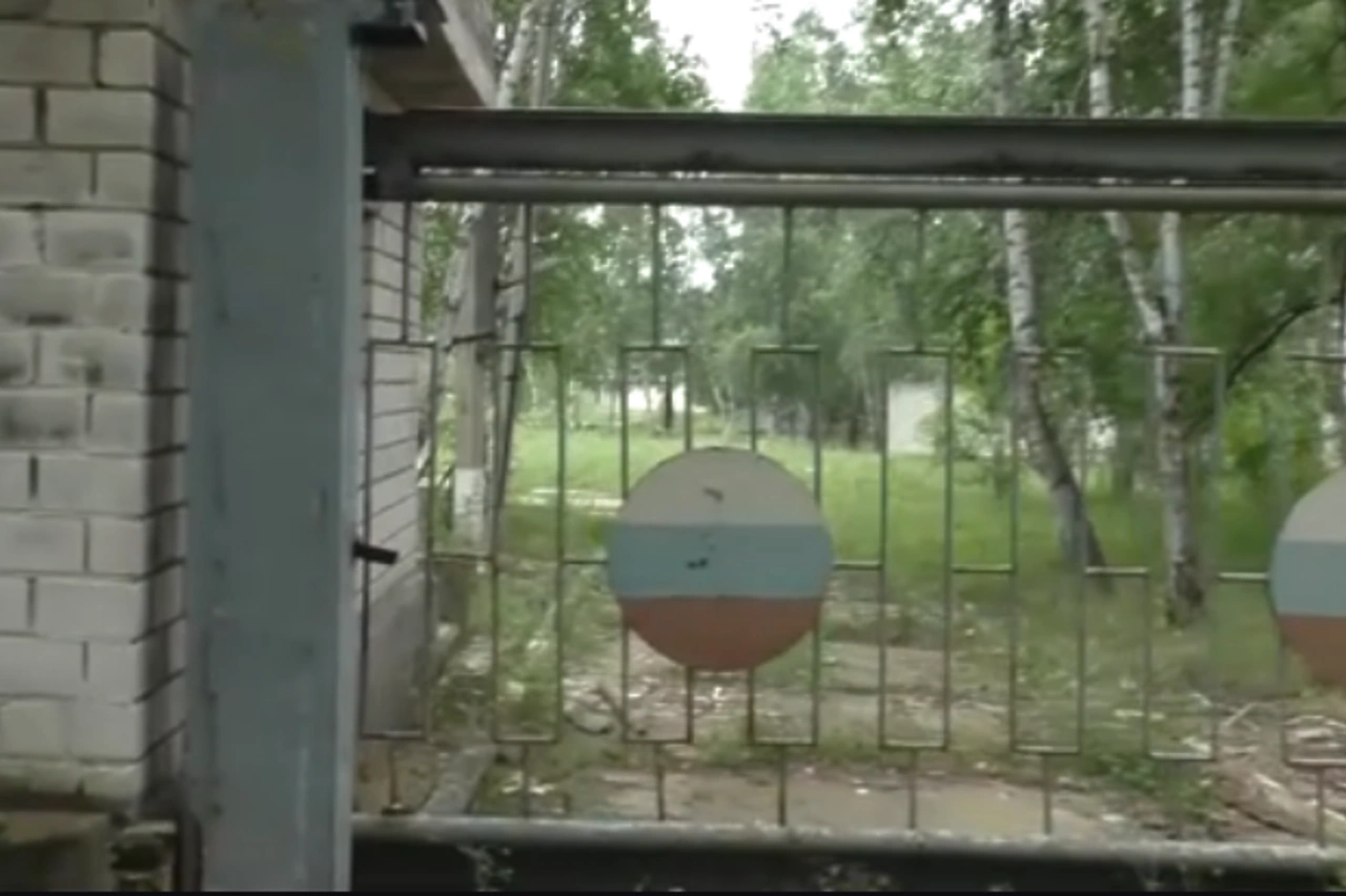 Самовольно покинувший в Петербурге часть военнослужащий после задержания убил конвоира