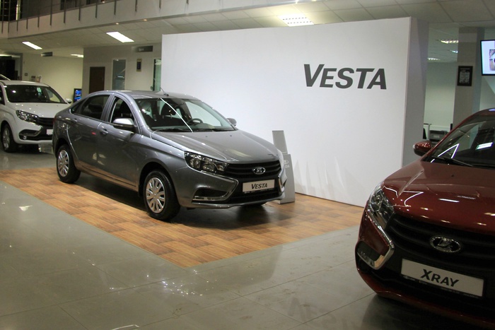 Продажи Lada Vesta стартовали в Германии и Венгрии