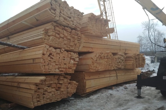 Из Свердловской области в Азербайджан пытались вывезти лес на несколько миллионов рублей