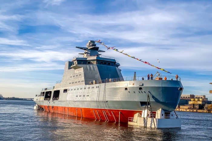 Первый российский патрульный ледокол «Иван Папанин» спустили на воду