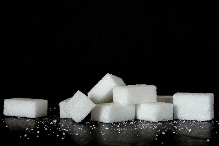 «Ситуация становится критичной»: в российских магазинах начались перебои с сахаром
