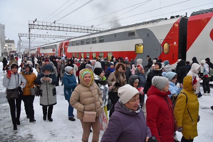 Свердловчане раскритиковали новые двухэтажные поезда