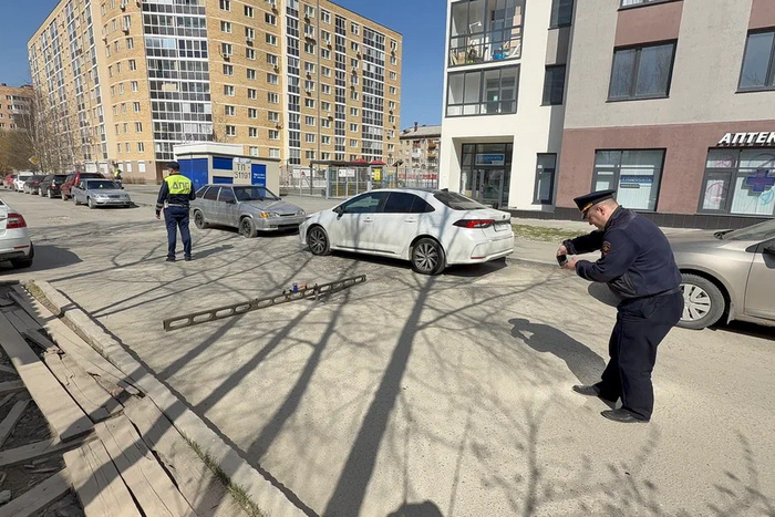 «Смертельный номер». В Екатеринбурге «Тойота» сбила ребенка на трюковом самокате