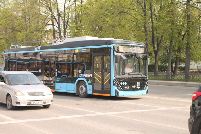 Водитель троллейбуса из Екатеринбурга пожаловался на катастрофически маленькую зарплату