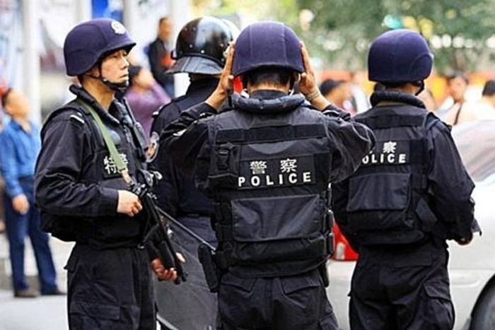 Вооруженный мечом китаец зарубил женщину в Пекине