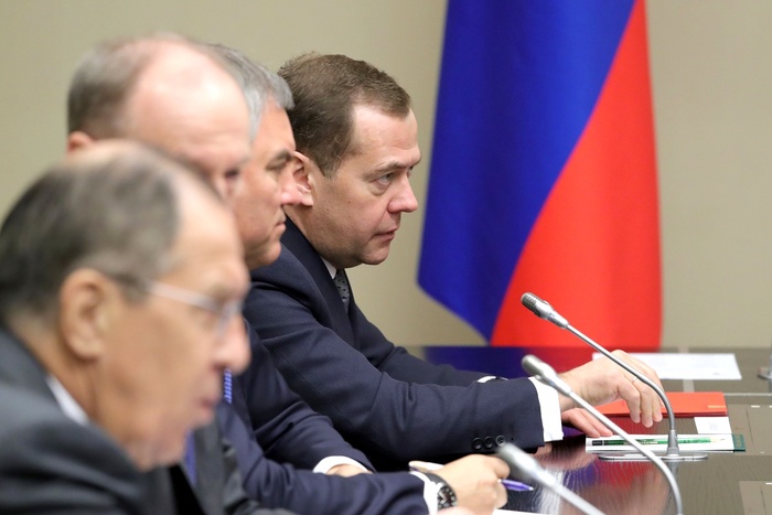 Никита Исаев: Против Медведева соберется коалиция