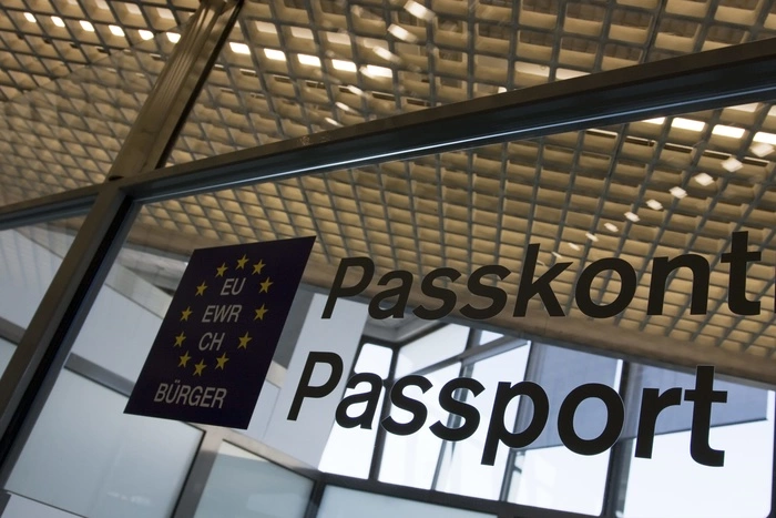 Роспотребнадзор пригрозил любителям загранпоездок обсервацией за свой счет (в среднем за 70 тысяч)