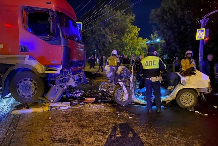 Суд оставил на свободе участника ДТП на Елизавете с четырьмя погибшими