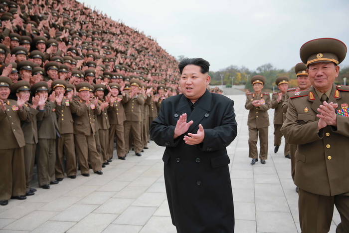 Ким Чен Ын: КНДР может оснастить баллистические ракеты ядерными боеголовками