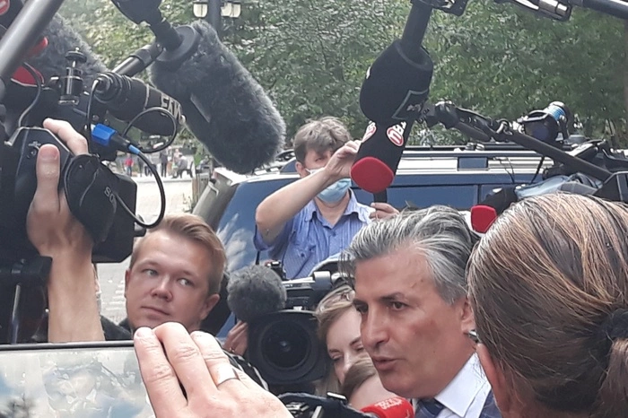 Адвокат Ефремова открестился от своих слов про инсульт актёра, обвинив СМИ во лжи