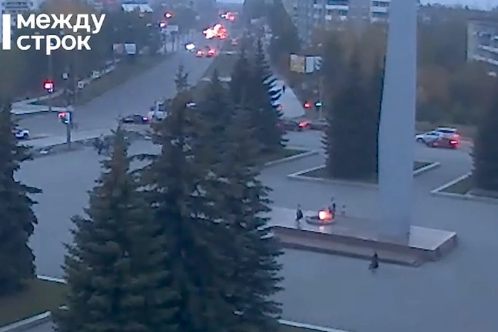 В Нижнем Тагиле подростки помочились на Вечный огонь