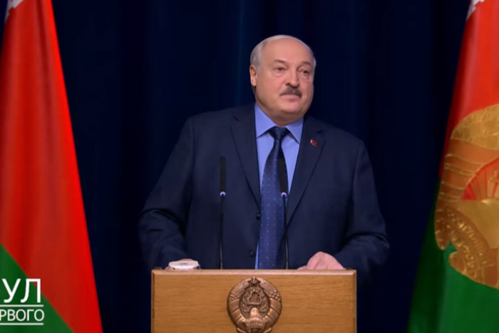 «Отбросим все иллюзии». Лукашенко призвал белорусов ментально готовиться к войне