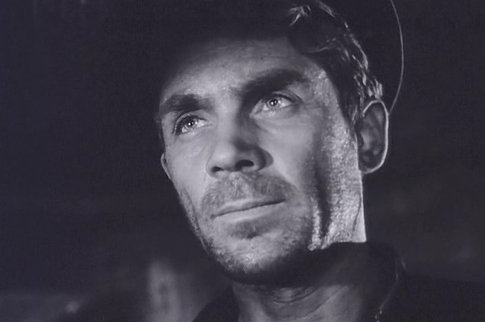 Актер из культового советского фильма «Проверка на дорогах» отметил 100-летний юбилей