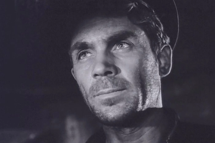 Актер из культового советского фильма «Проверка на дорогах» отметил 100-летний юбилей